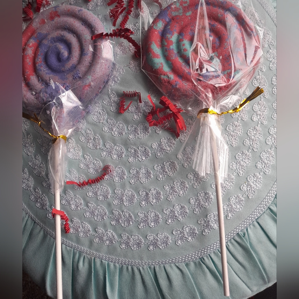 HANDCRAFTED ♥ Bubble Lolipop Bars (Not to eat) For your Bath